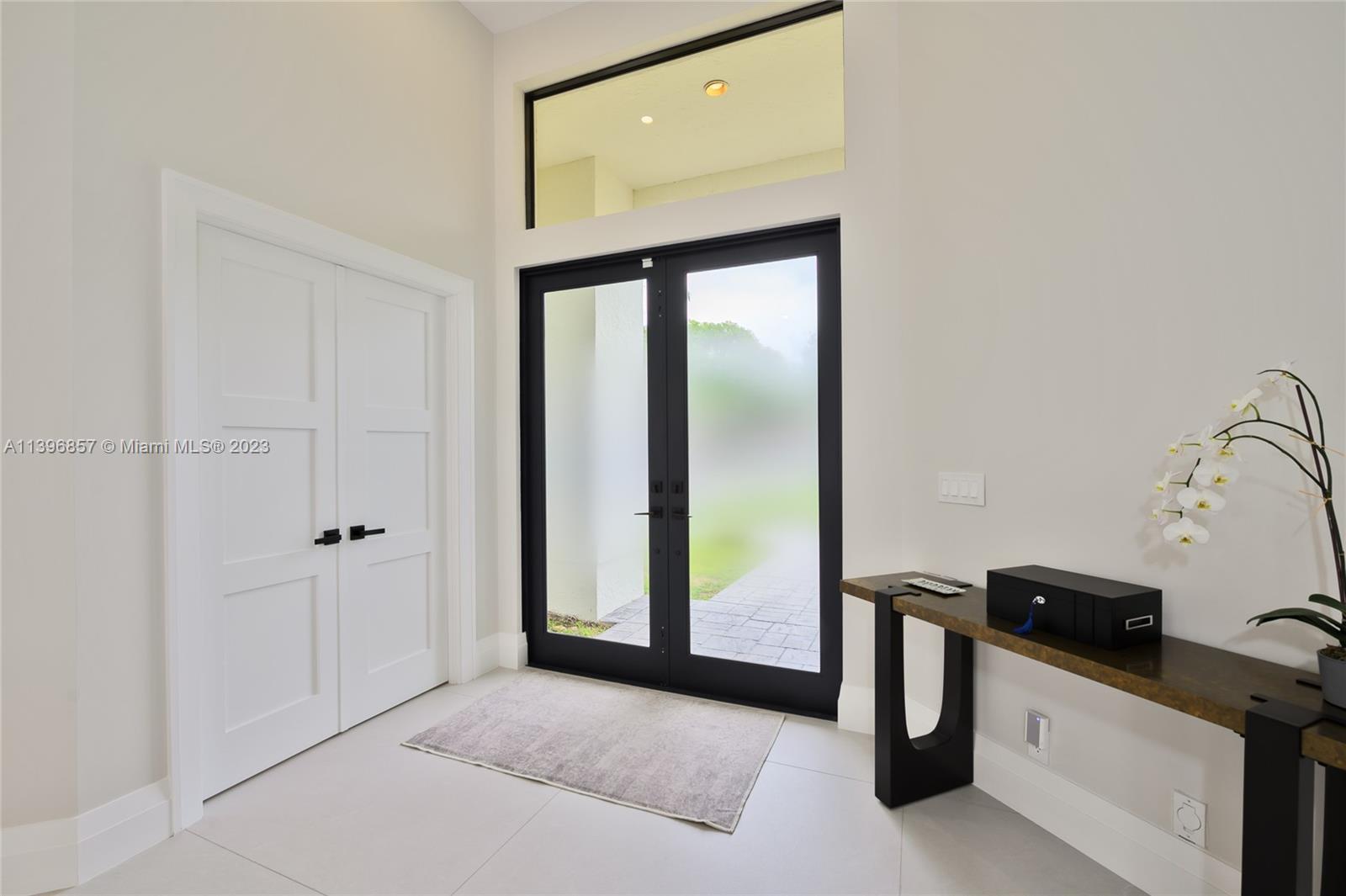 COUNTRY ISLES - Residential