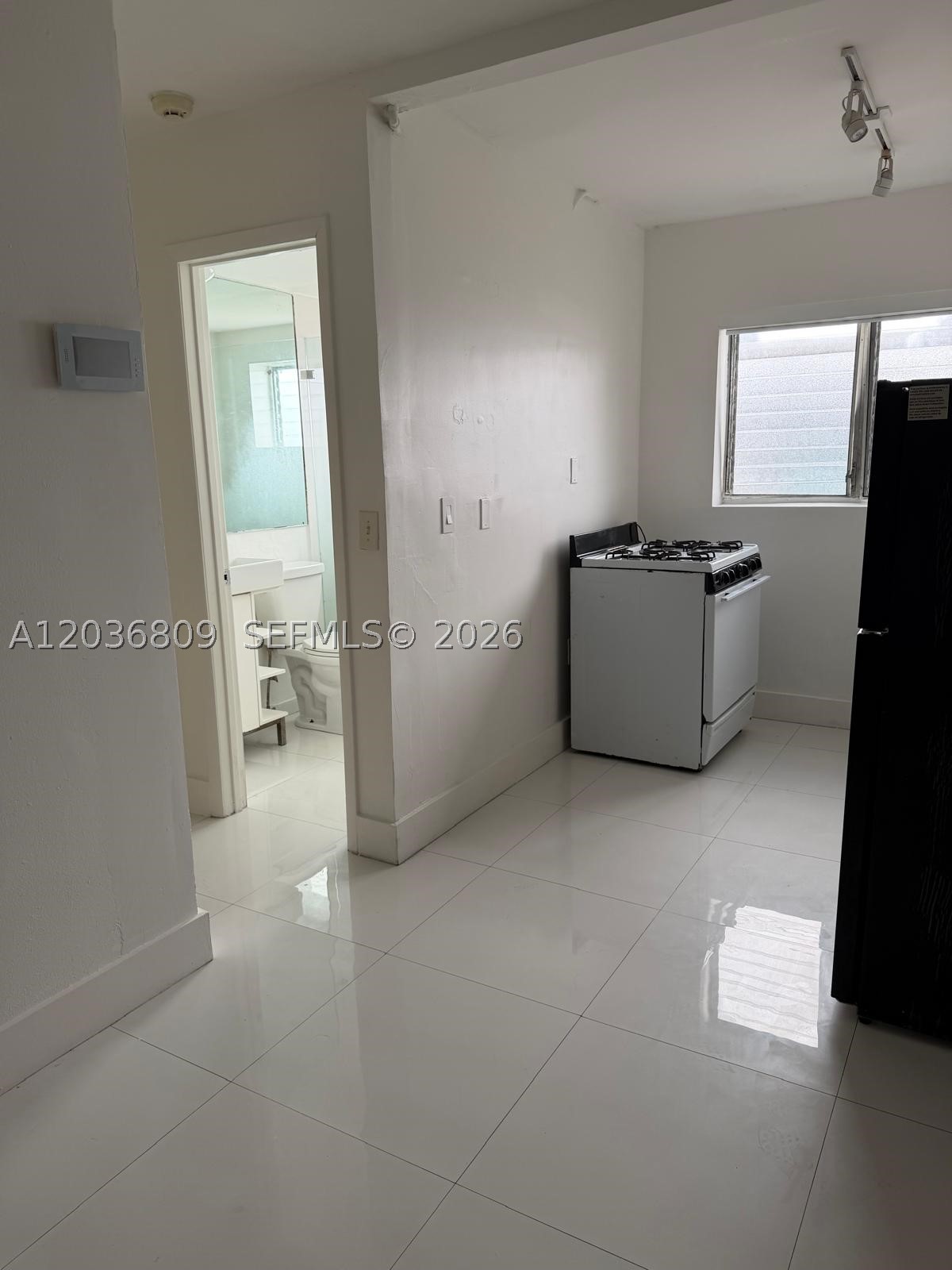 BUFFERD CONDO - Residential Lease