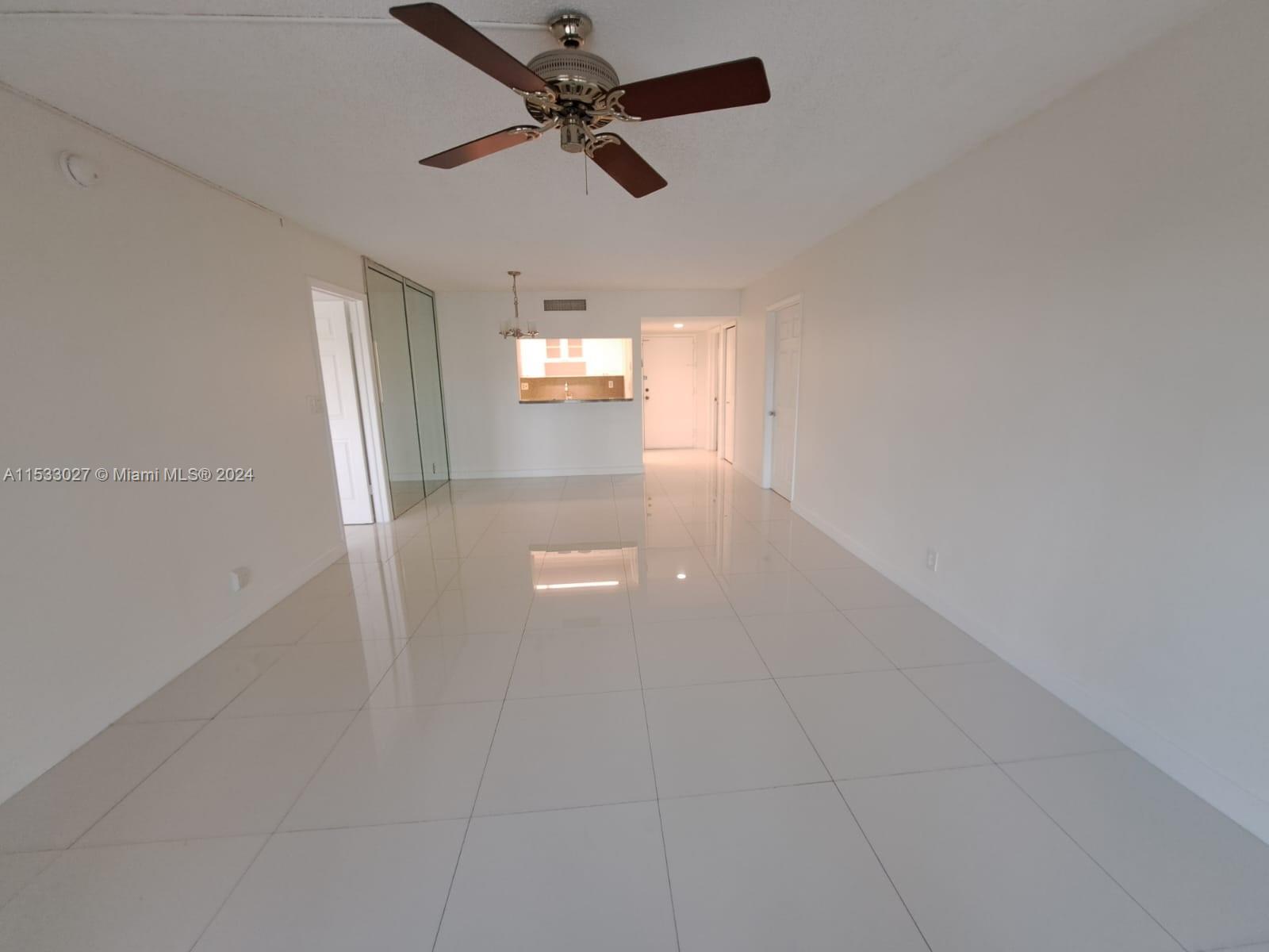 RACQUET CLUB 1 AT BONAVEN - Residential Lease