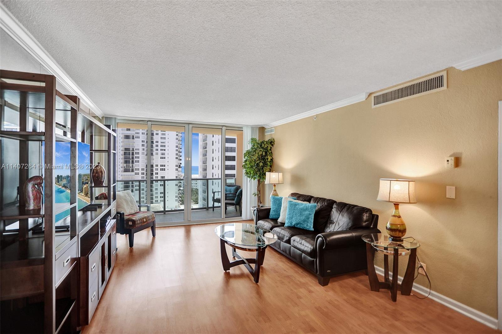 WAVE CONDO - Residential Lease
