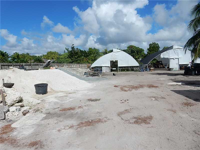 MILLER DRIVE ESTATES ADD - Land