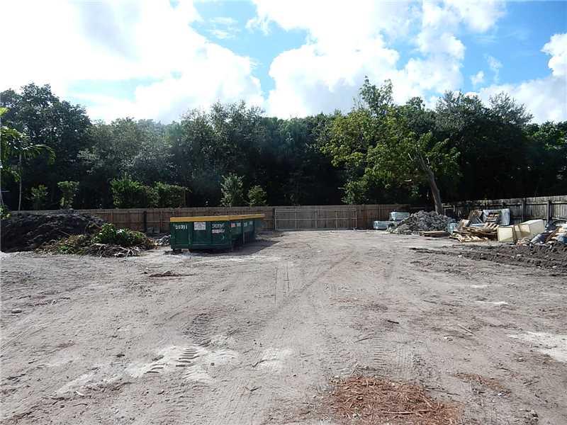 MILLER DRIVE ESTATES ADD - Land