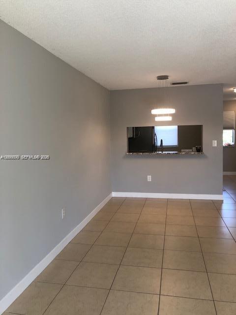 VILLAS AT LAKEVIEW CONDO - Residential