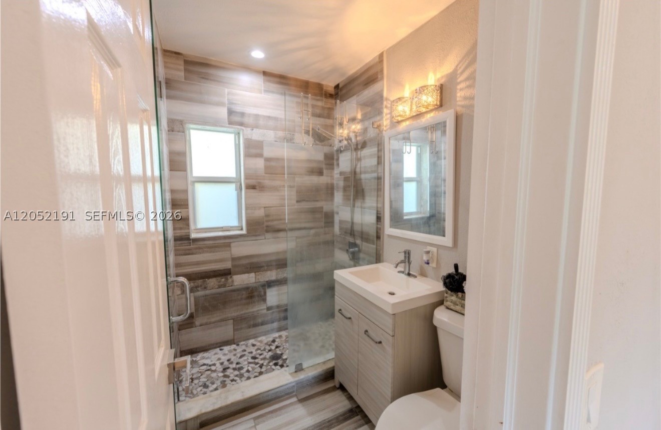 SOUTH HOLLYWOOD MEACHERS - Residential