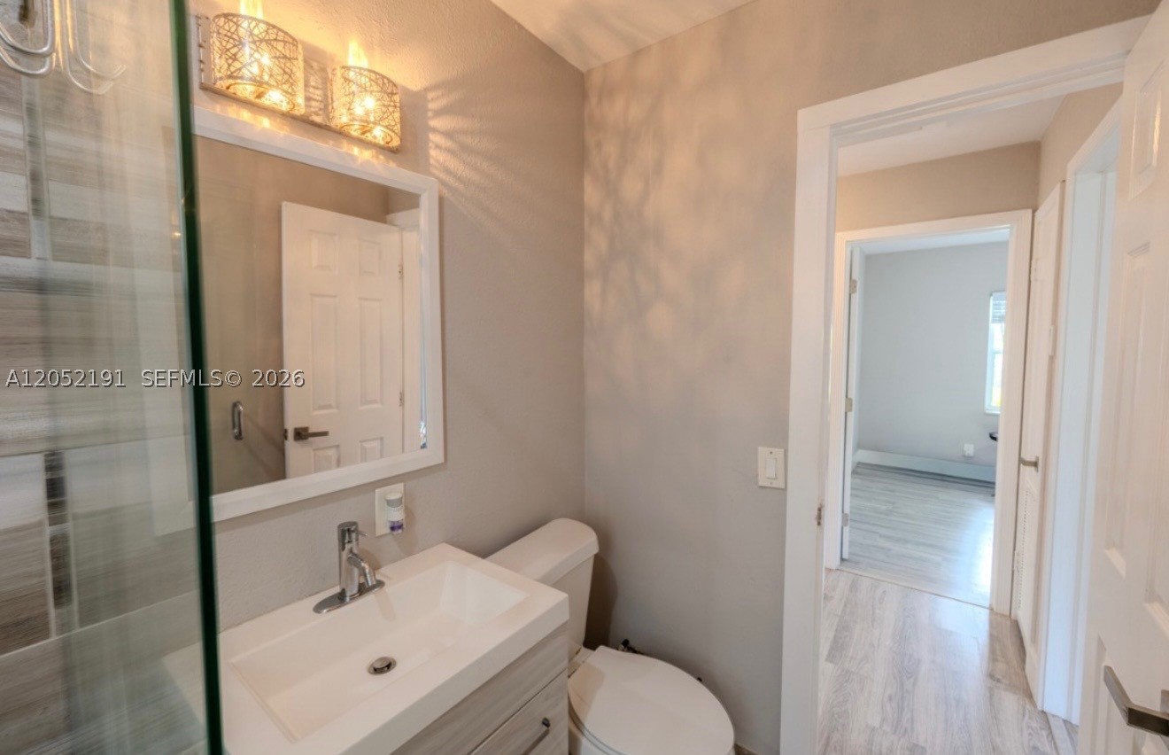 SOUTH HOLLYWOOD MEACHERS - Residential