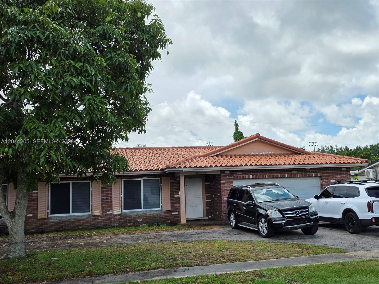 Motivated Seller! Rare opportunity in desirable Plantation Park! This spacious 4-bedroom, 3-bath pool home sits on an oversized 11,324 sq ft corner lot in a well-established Plantation . Offering 2,077 living sq ft, this one-story residence features a versatile layout, private in-ground pool, generous outdoor space, and endless potential to customize, renovate, or create your dream home. Ideal for buyers or investors seeking space, location, and value. Conveniently located near Plantation Heritage Park, schools, shopping, dining, Fort Lauderdale Country Club, the Turnpike, and major roadways. Sold AS IS.