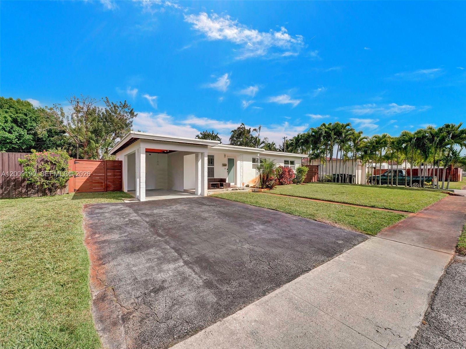 FLAMINGO PARK SEC - Residential
