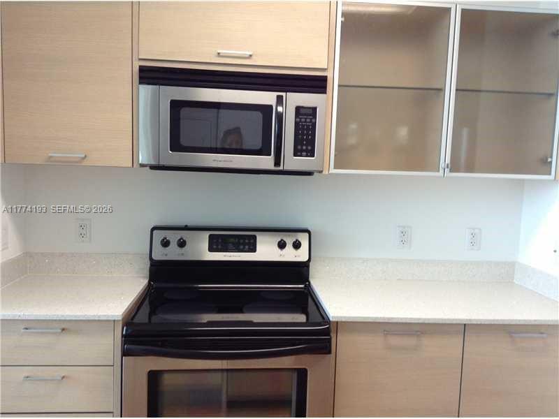 CITY 24 CONDO - Residential