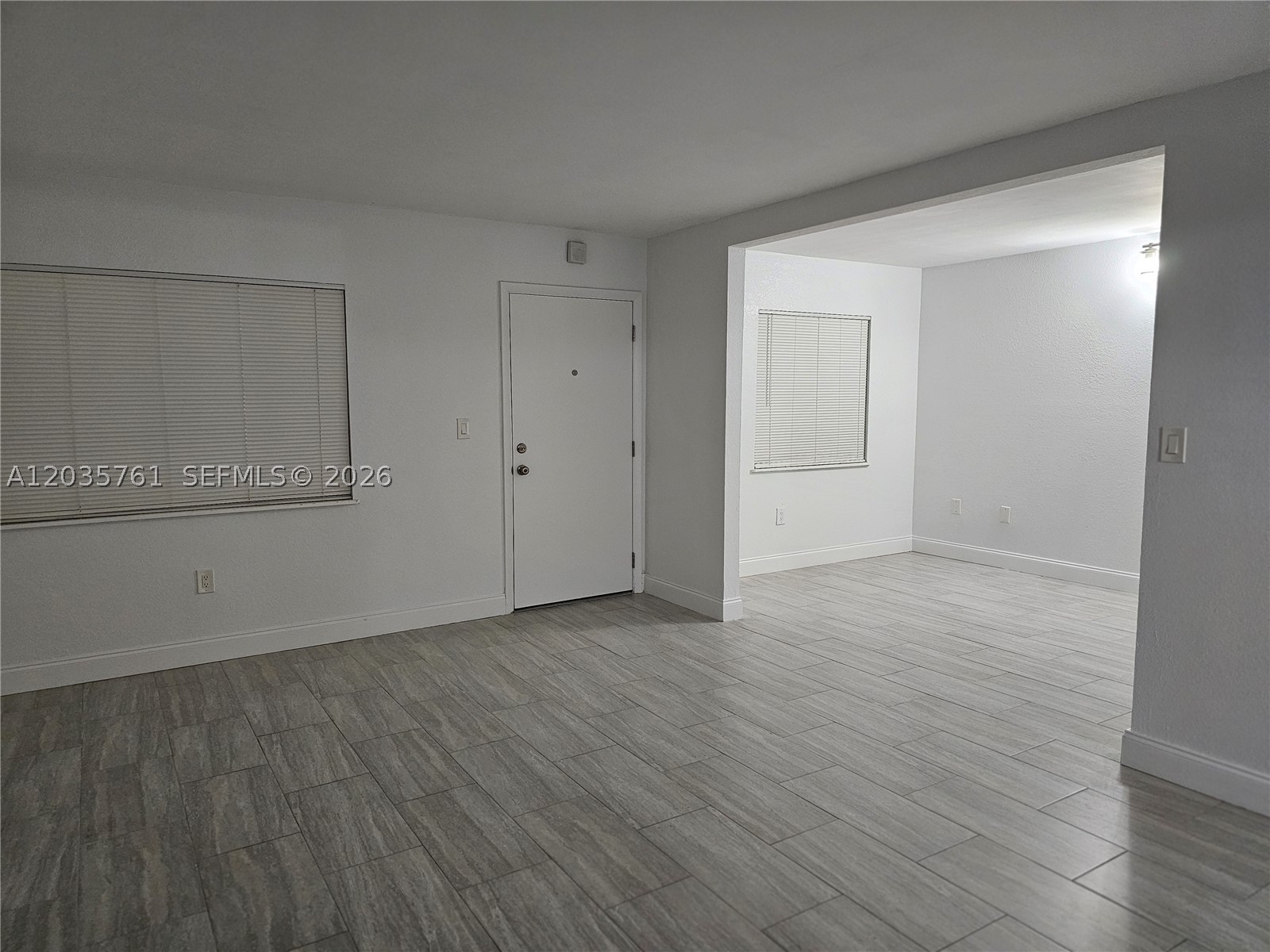 THE HORIZONS CONDO #7 - Residential