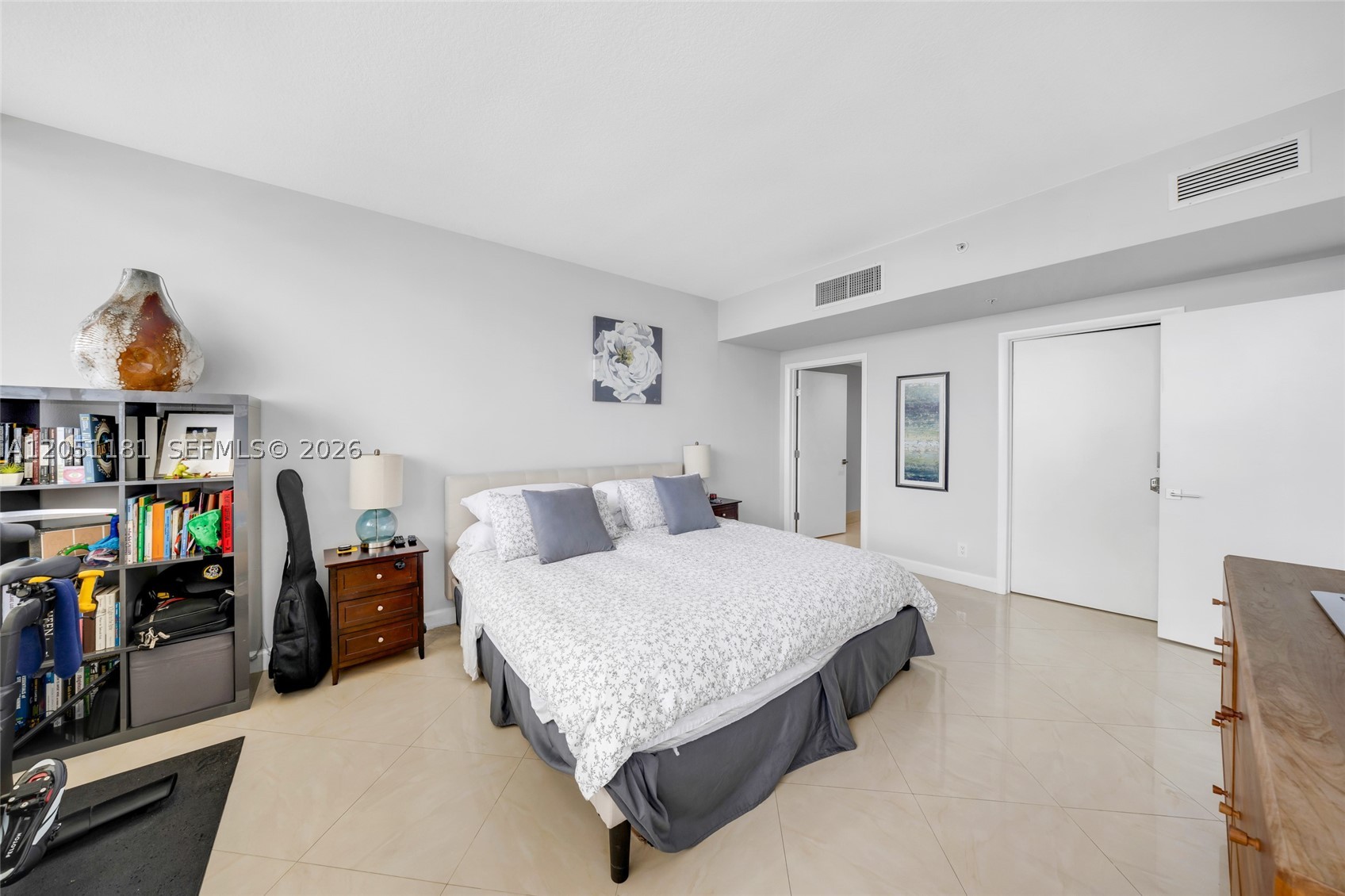 BLUE BAY TOWER CONDO - Residential
