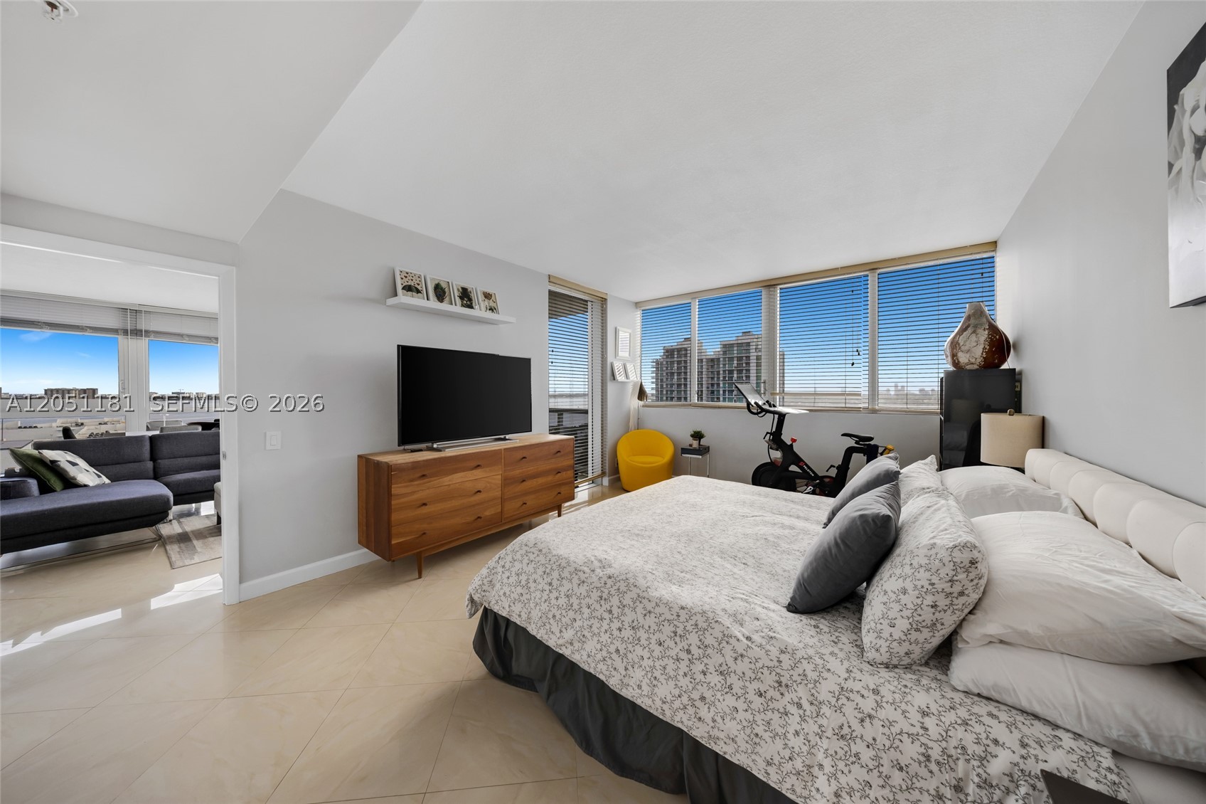 BLUE BAY TOWER CONDO - Residential