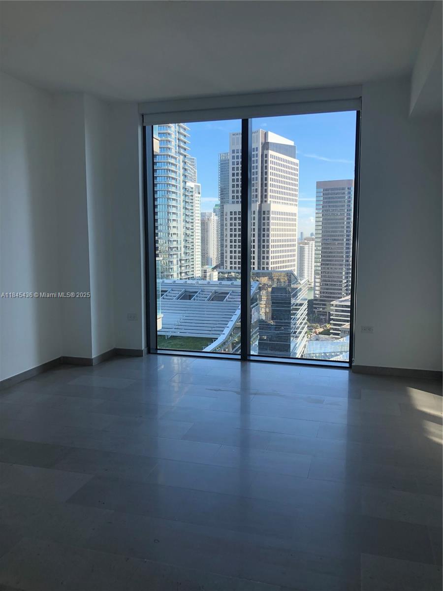 RISE CONDO - Residential