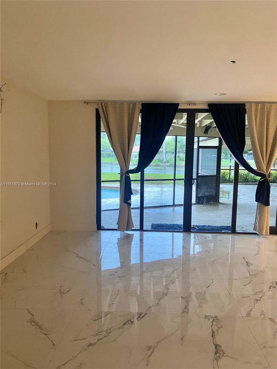 PLANTATION GOLF ESTATES 2 - Residential
