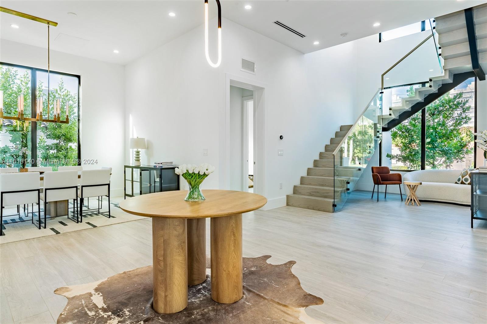 ALTOS DEL MAR NO 4 - Residential