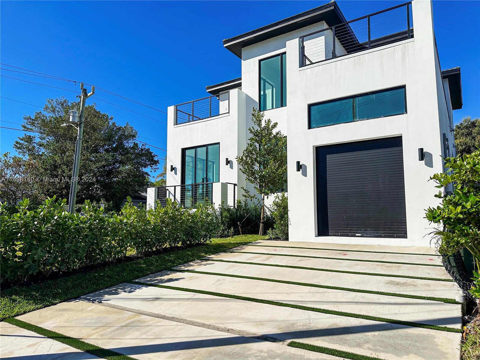 ALTOS DEL MAR NO 4 - Residential