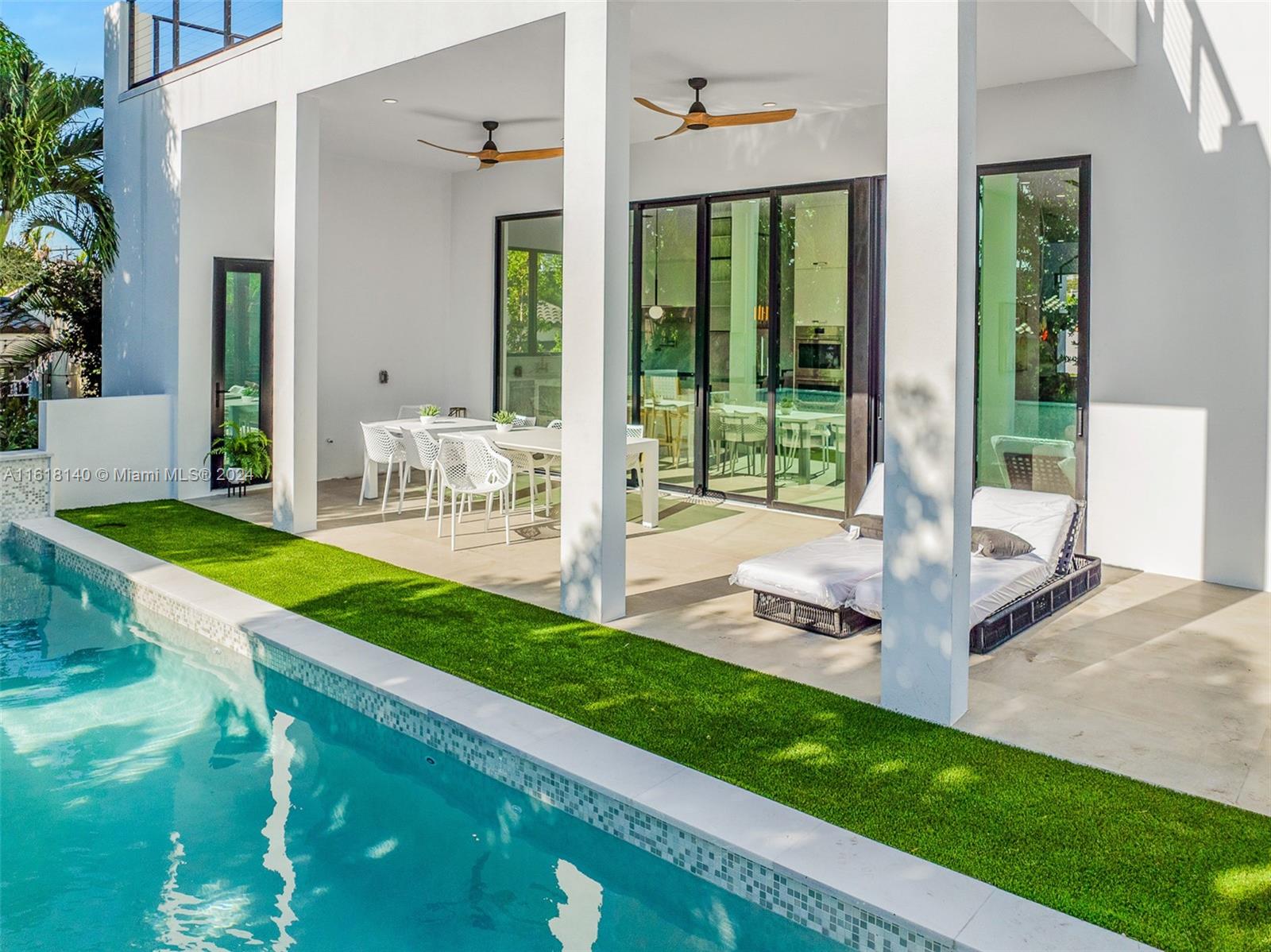 ALTOS DEL MAR NO 4 - Residential