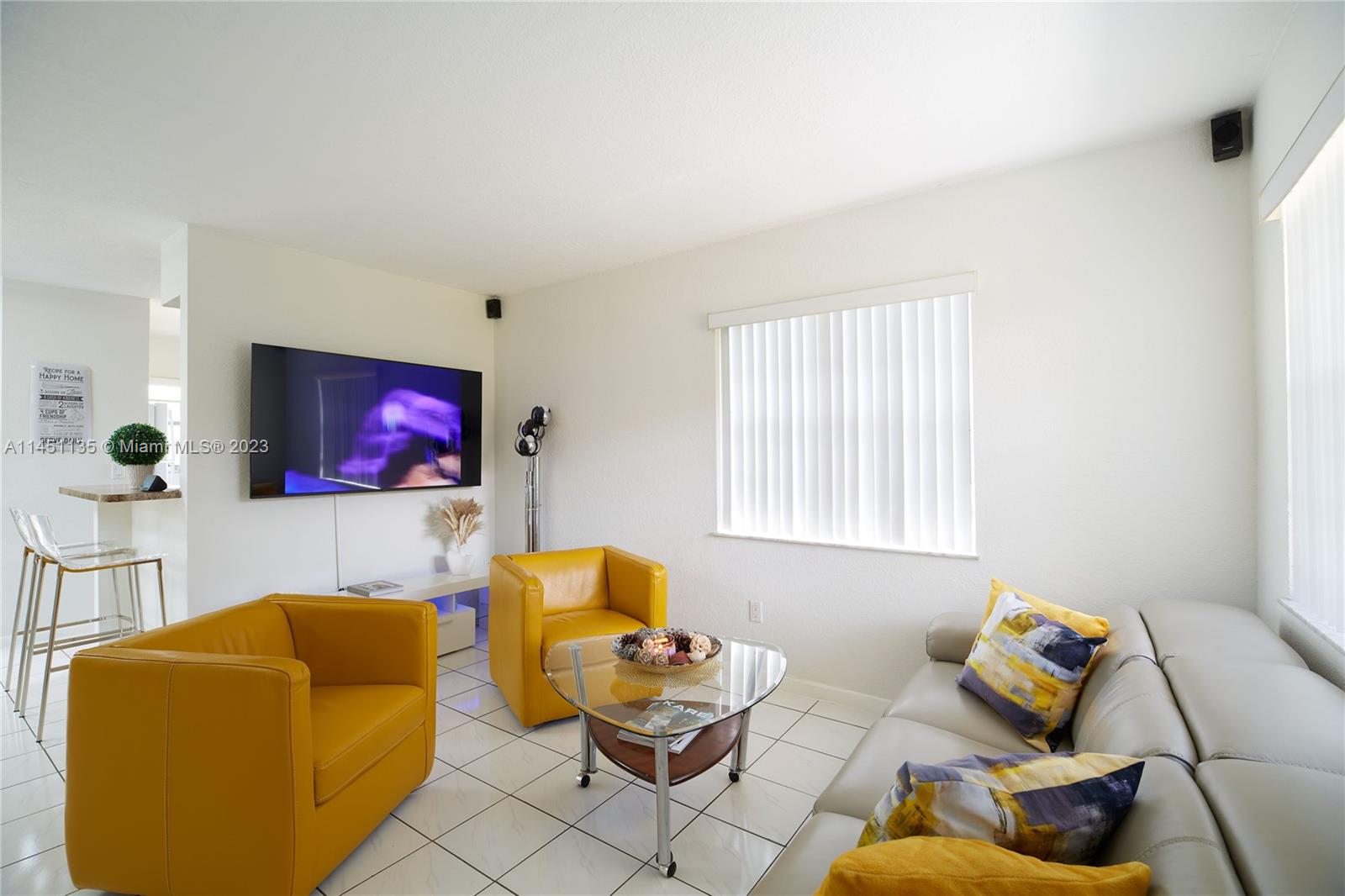 VILLA MONREAL CONDO - Residential