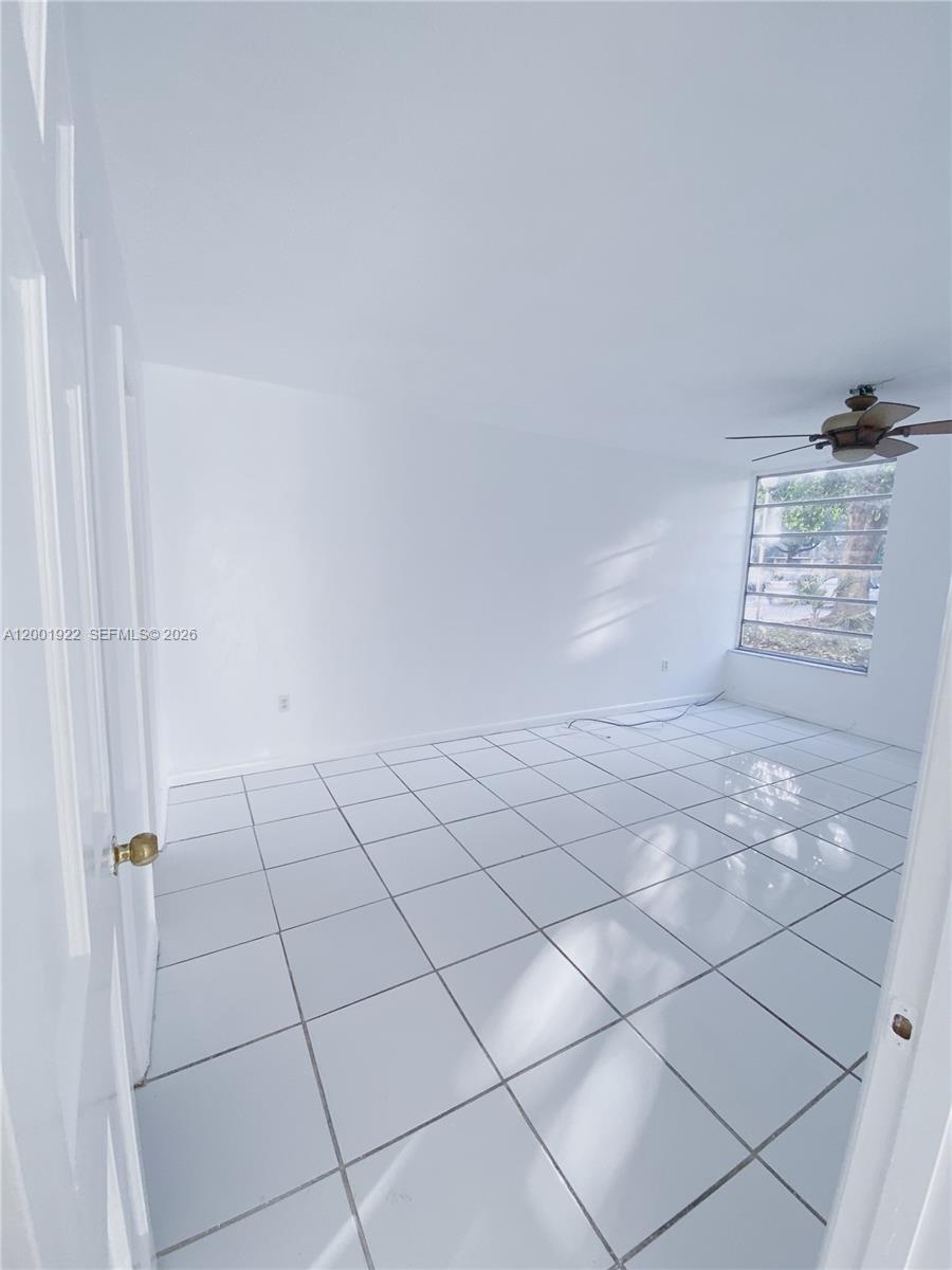 PINEBARK CONDO NO 3 - Residential