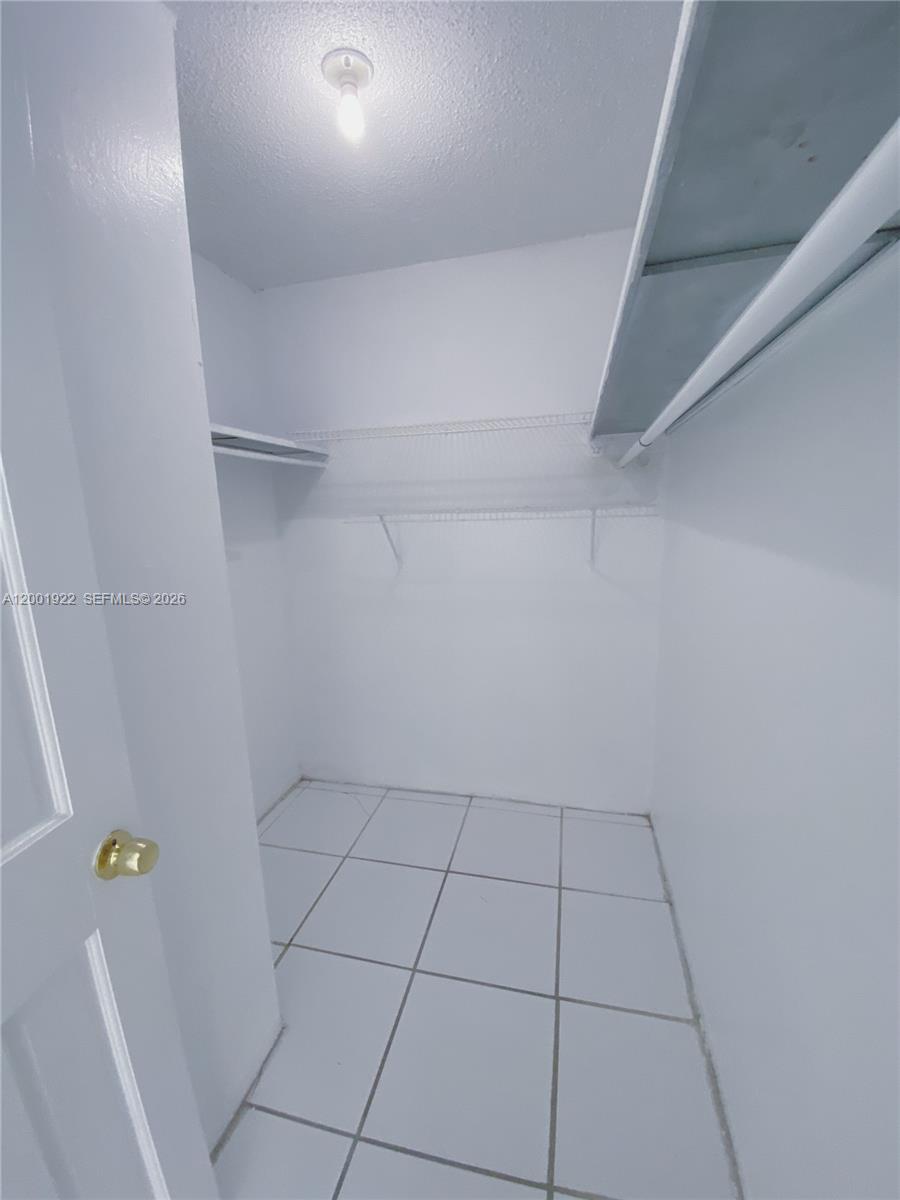 PINEBARK CONDO NO 3 - Residential