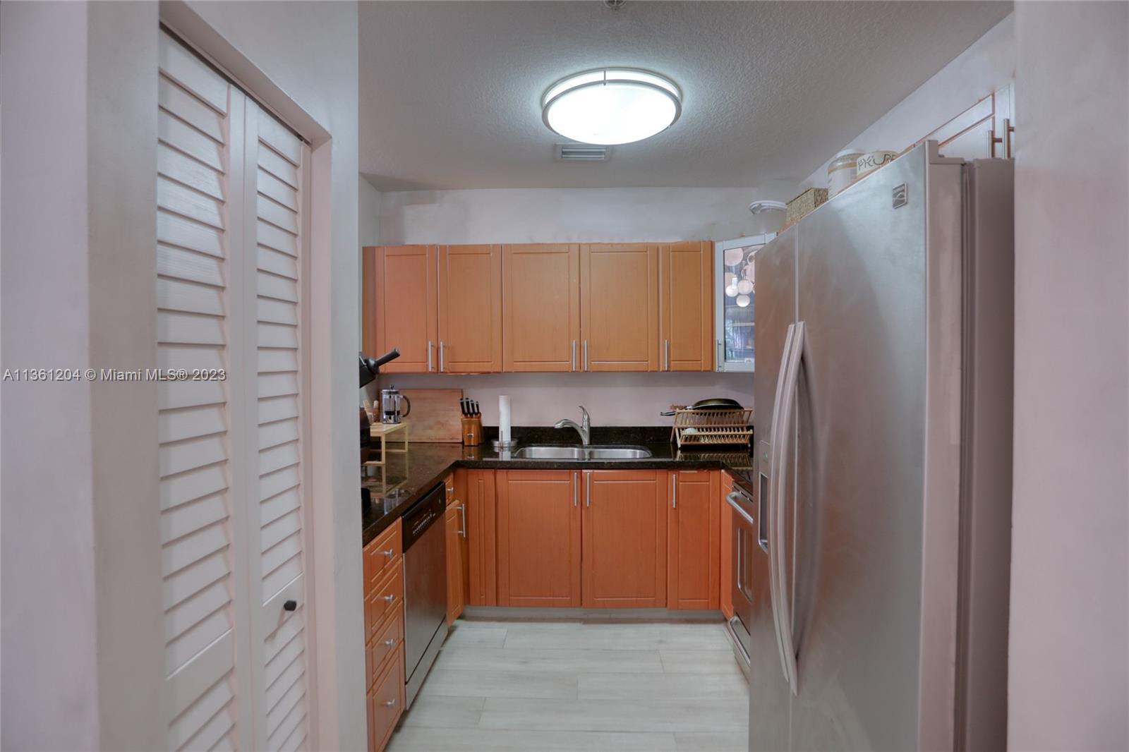 MILANA CONDO - Residential
