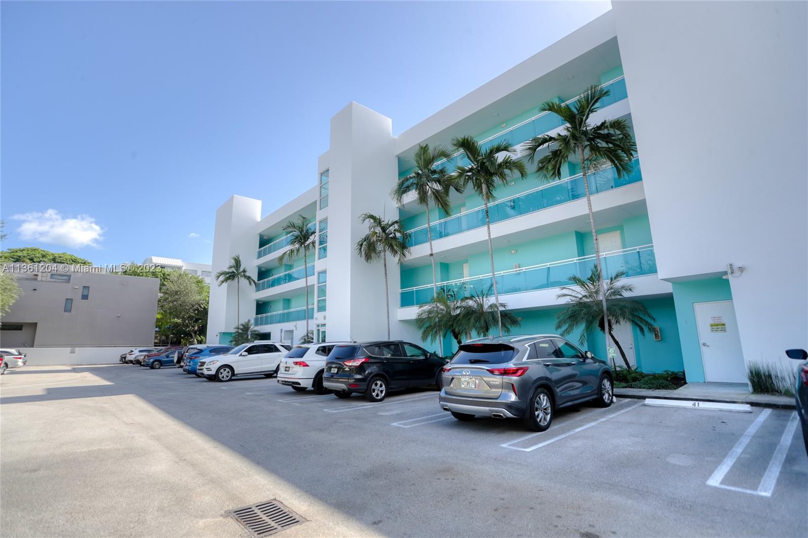 MILANA CONDO - Residential