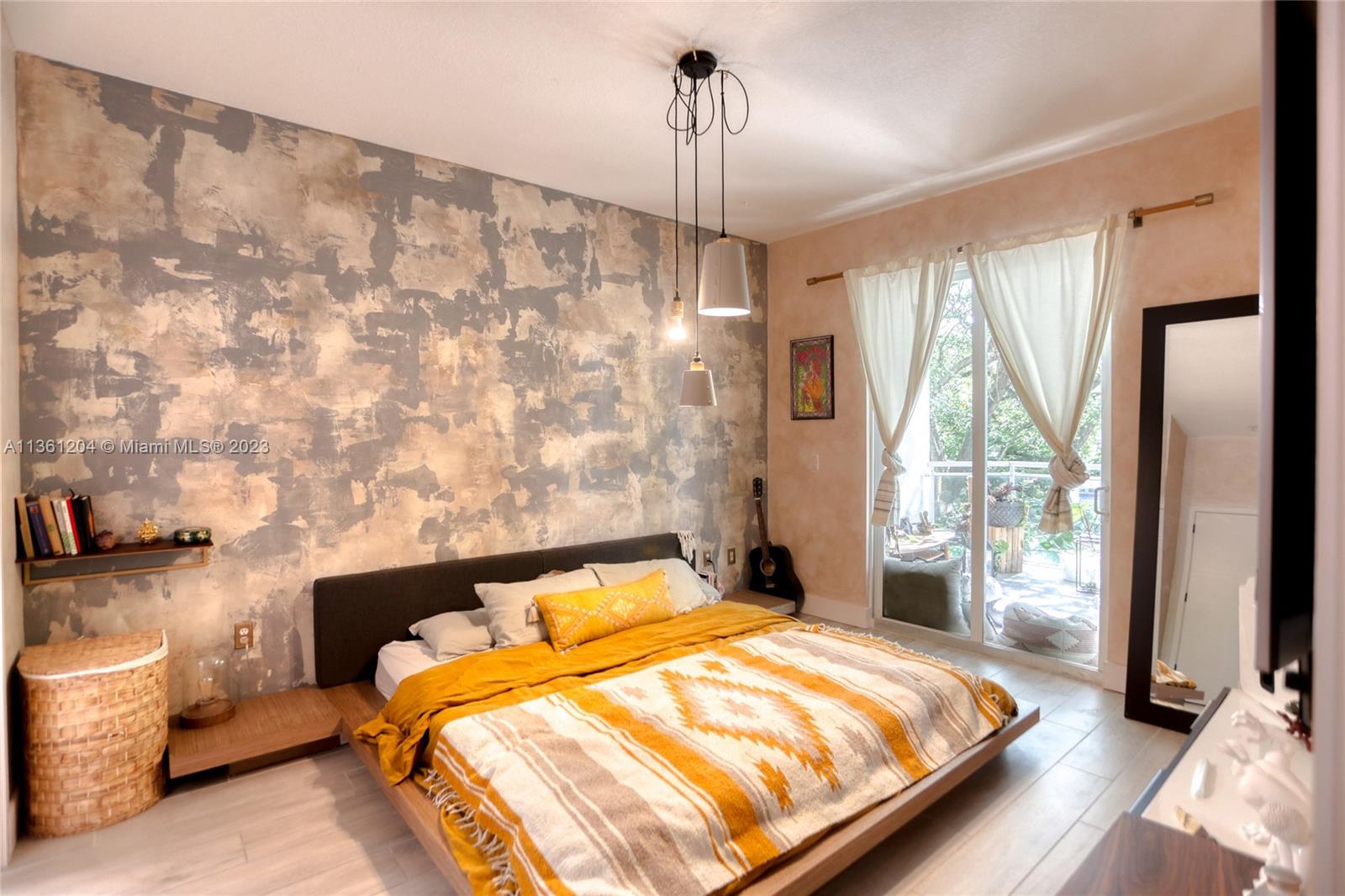 MILANA CONDO - Residential