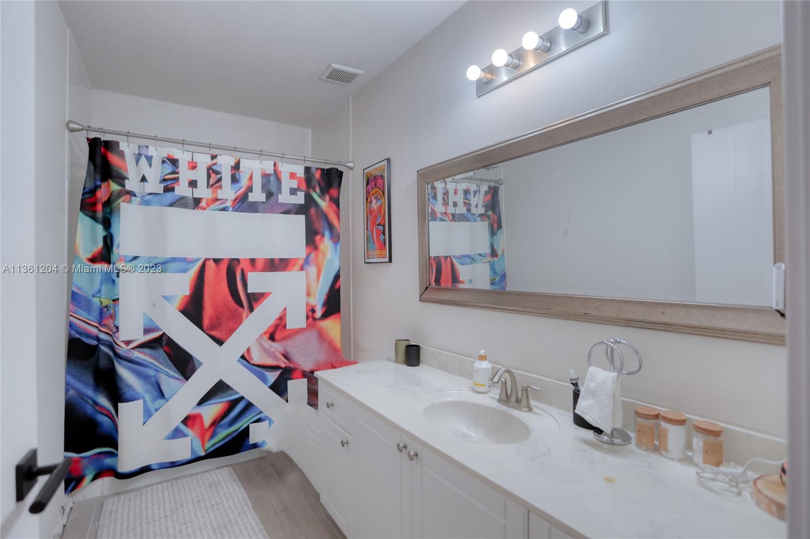 MILANA CONDO - Residential
