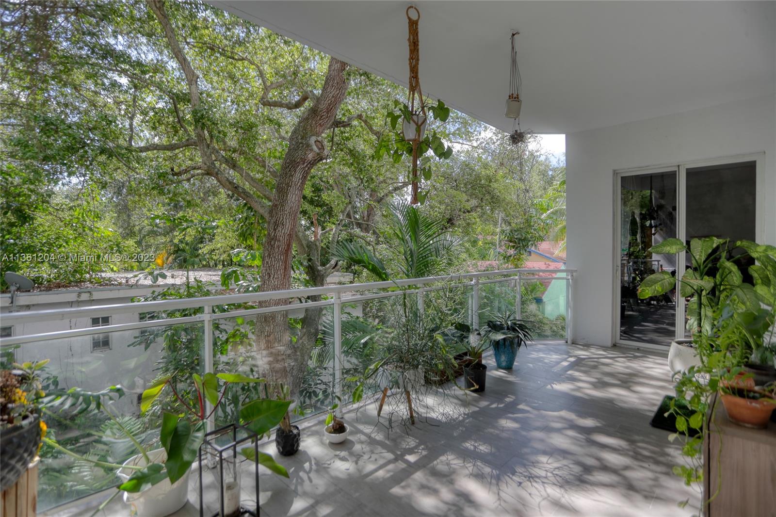 MILANA CONDO - Residential
