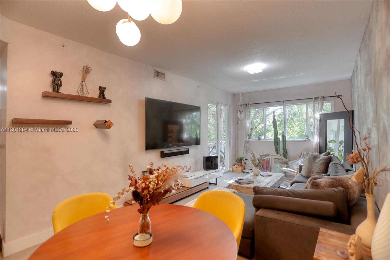 MILANA CONDO - Residential