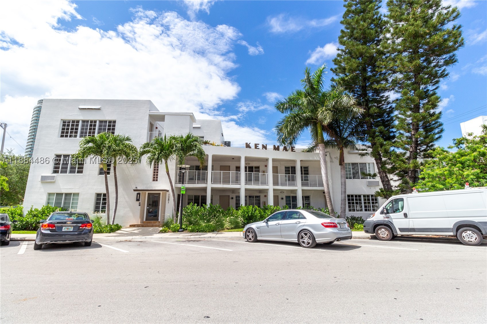 KEN MAE GARDEN CONDO - Residential
