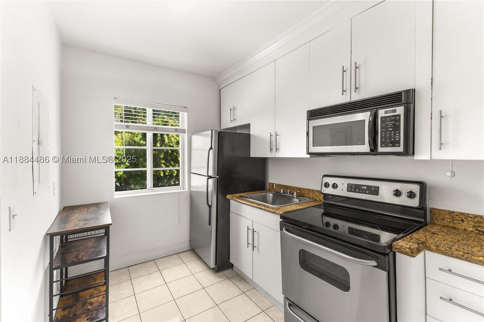 KEN MAE GARDEN CONDO - Residential