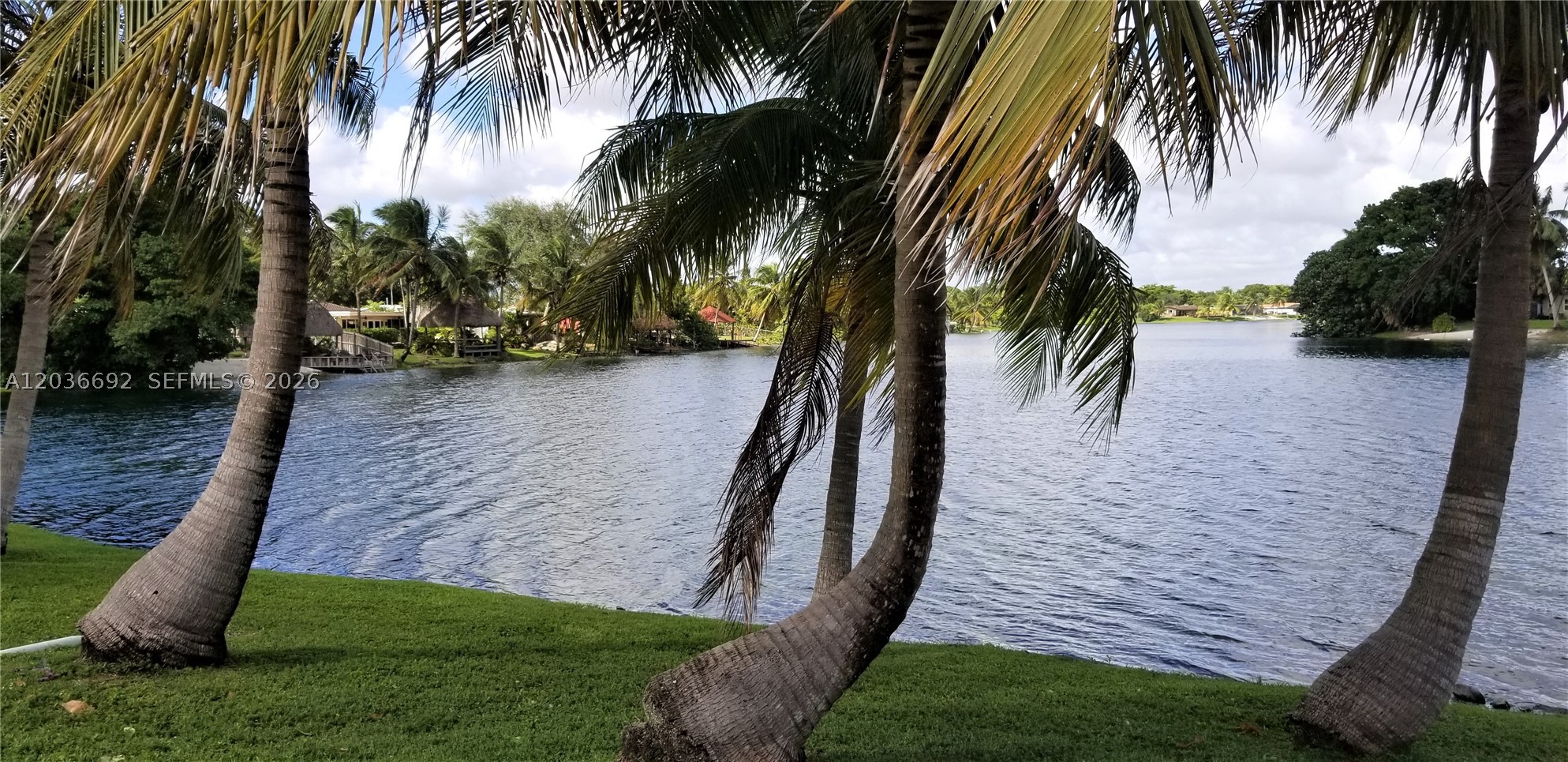 PROMENADE AT KENDALE LAKE - Residential Lease