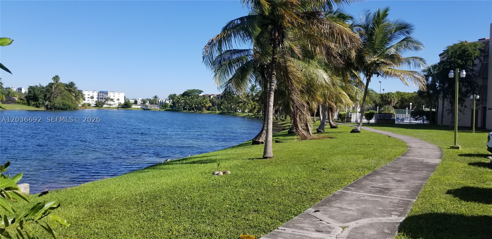 PROMENADE AT KENDALE LAKE - Residential Lease