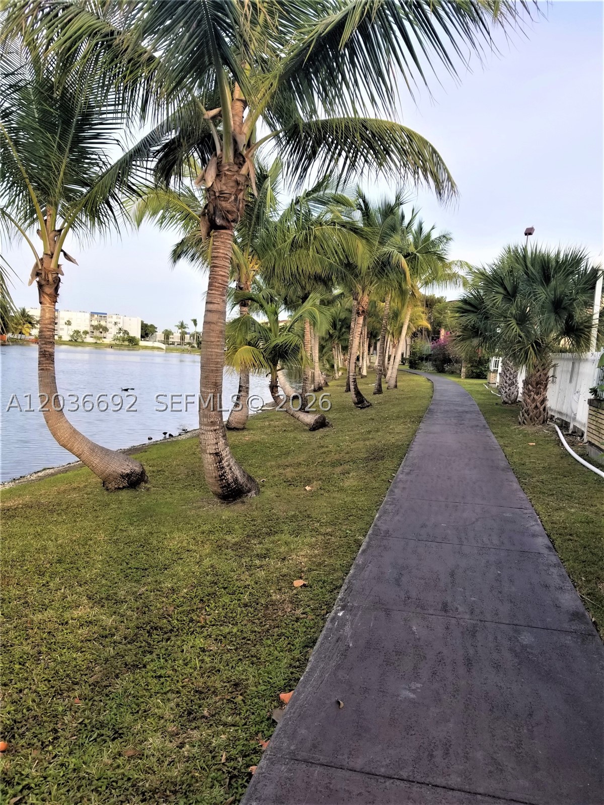 PROMENADE AT KENDALE LAKE - Residential Lease