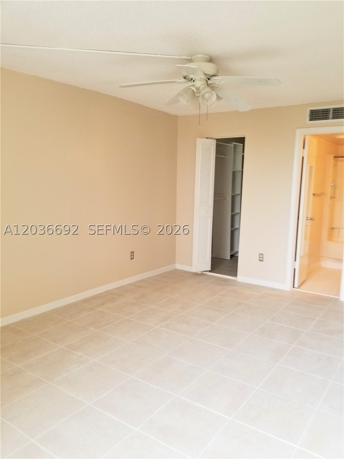 PROMENADE AT KENDALE LAKE - Residential Lease