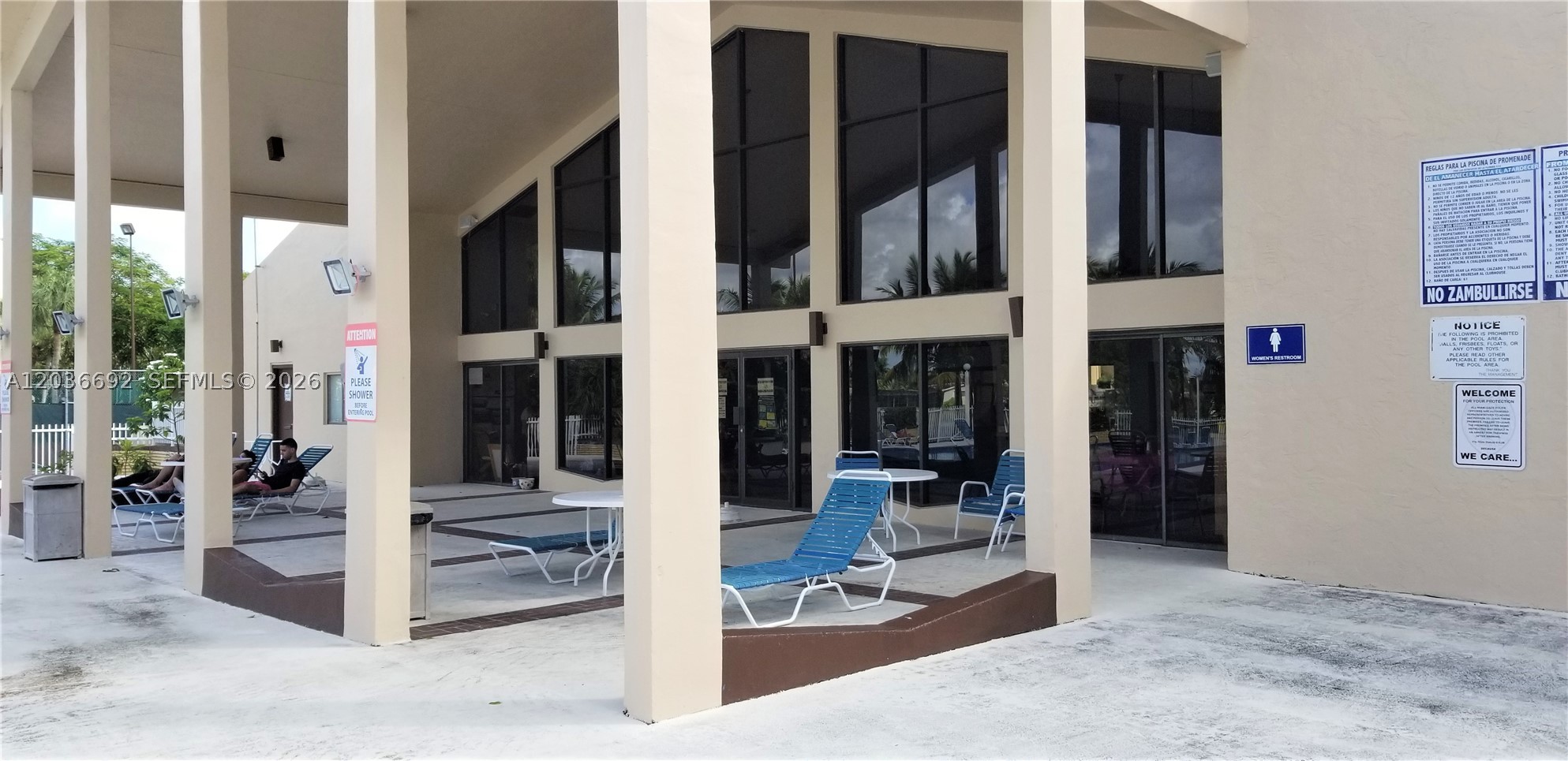 PROMENADE AT KENDALE LAKE - Residential Lease