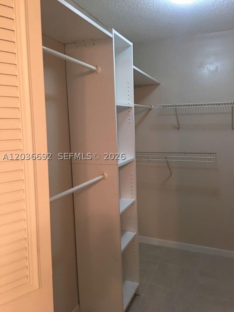 PROMENADE AT KENDALE LAKE - Residential Lease