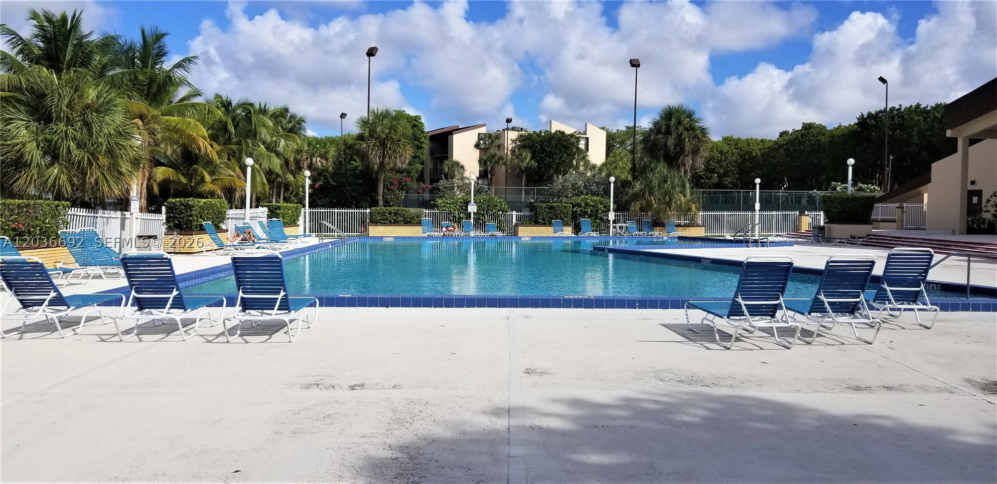 PROMENADE AT KENDALE LAKE - Residential Lease