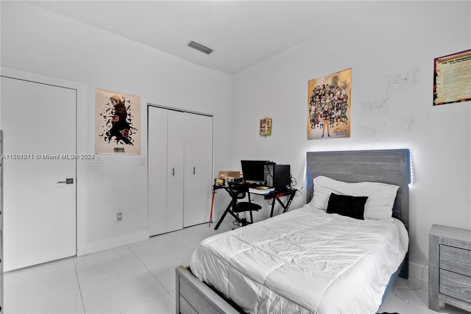 VENETIAN GARDEN REV - Residential