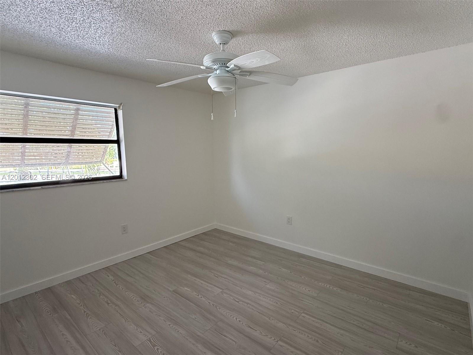 LAGUNA TROPICAL CONDO - Residential