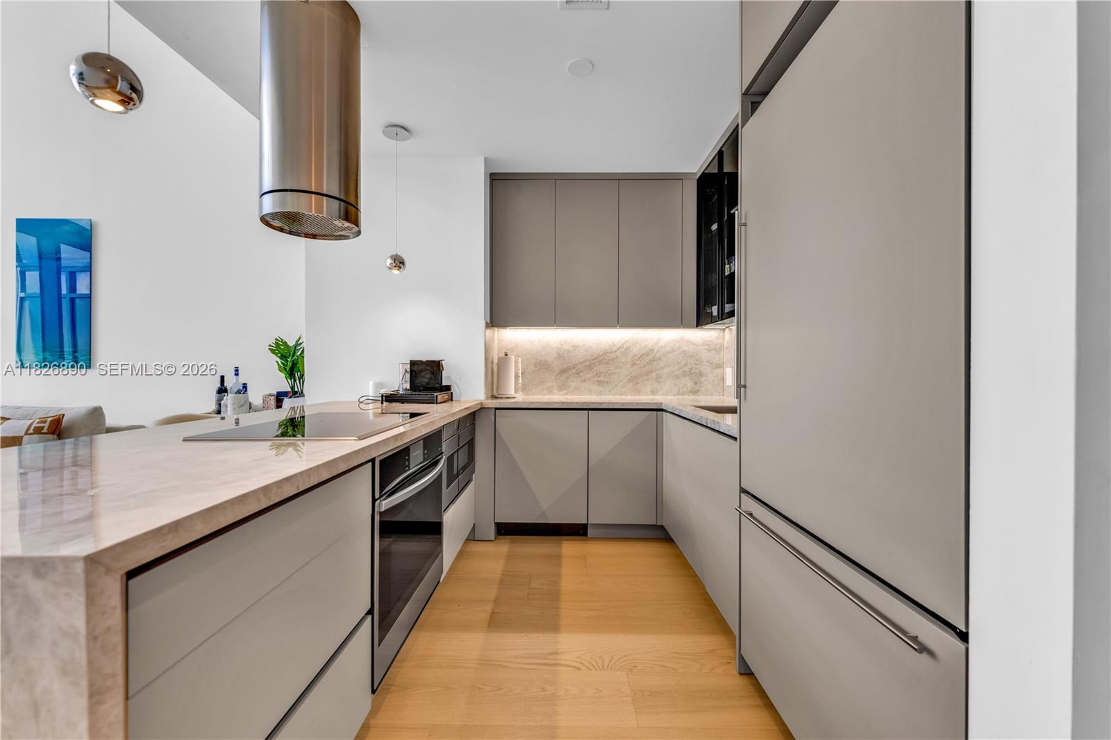 MARQUIS CONDO - Residential