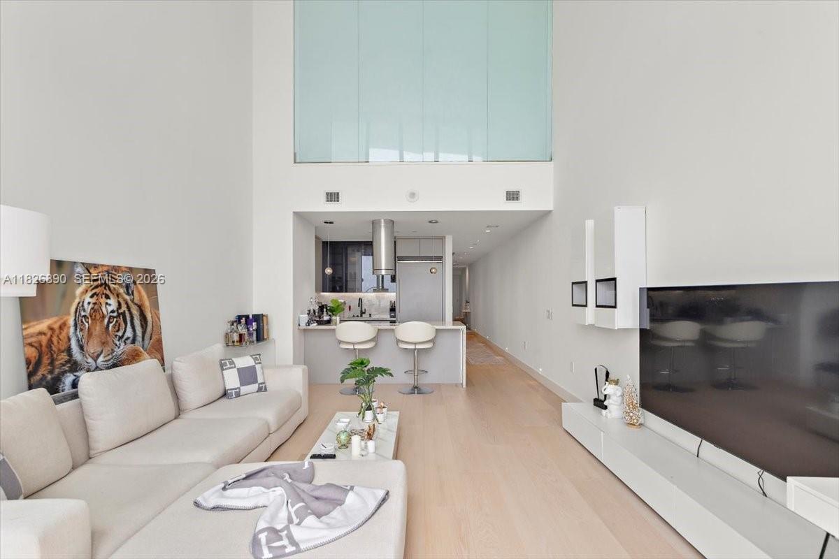 MARQUIS CONDO - Residential