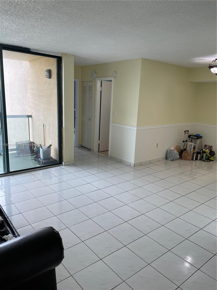 INTERNATIONAL TOWERS COND - Residential Lease