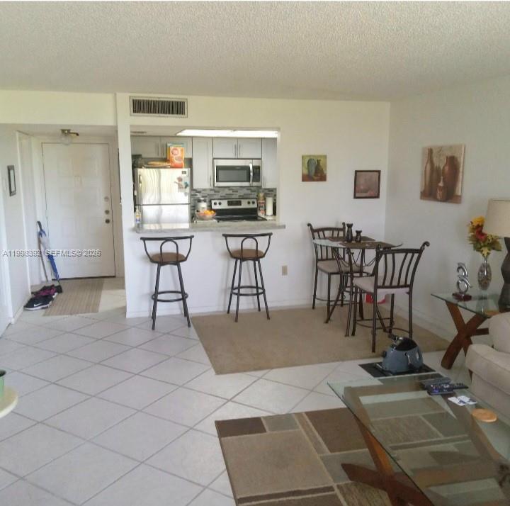 INVERWOOD CONDO - Residential