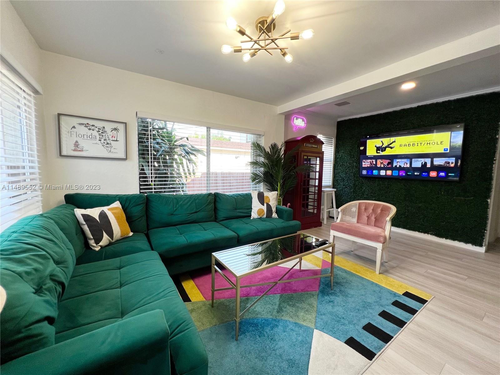 KENTUCKY CORNERS - Residential Lease