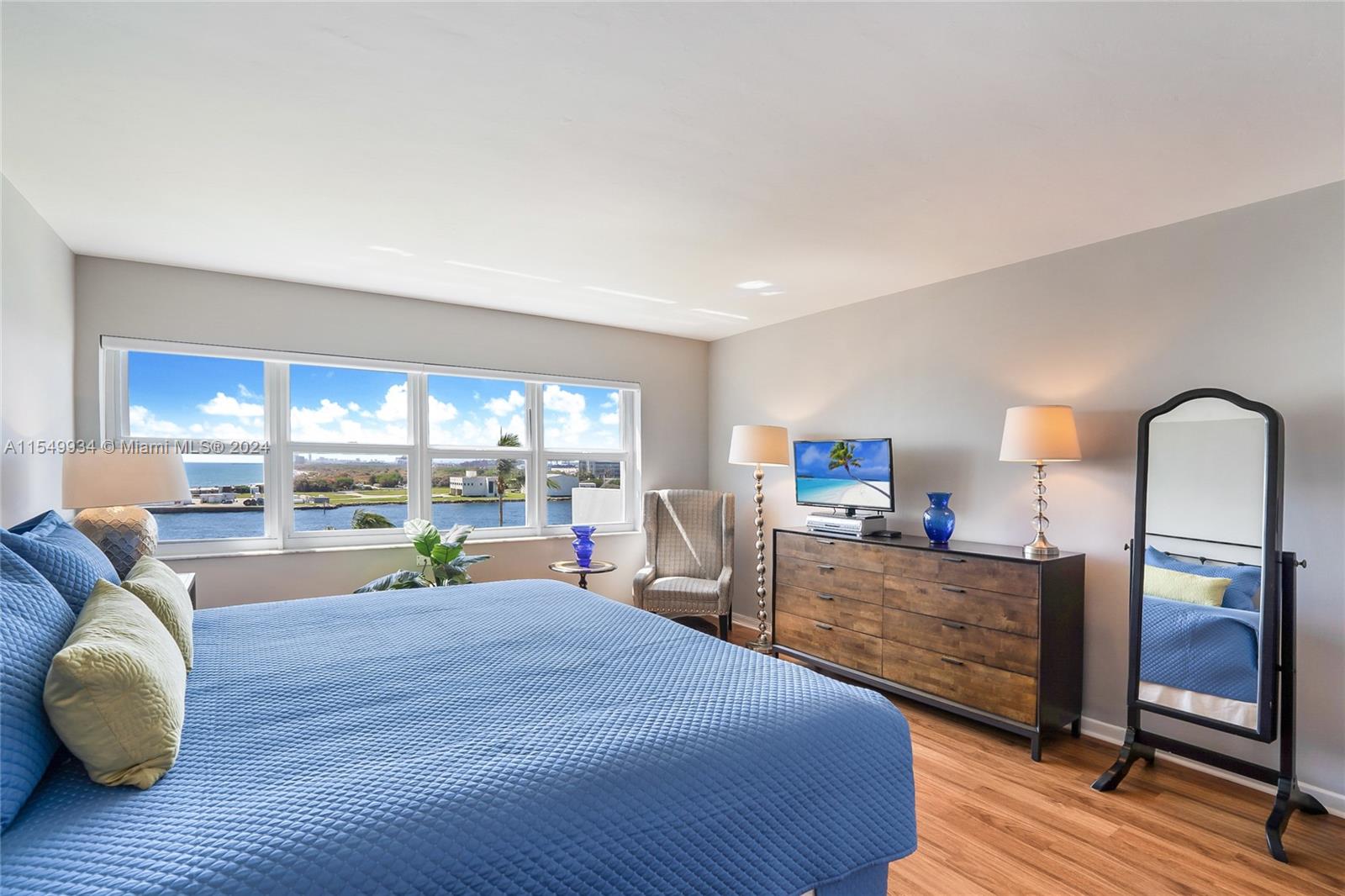 SKY HARBOUR EAST - Residential Lease