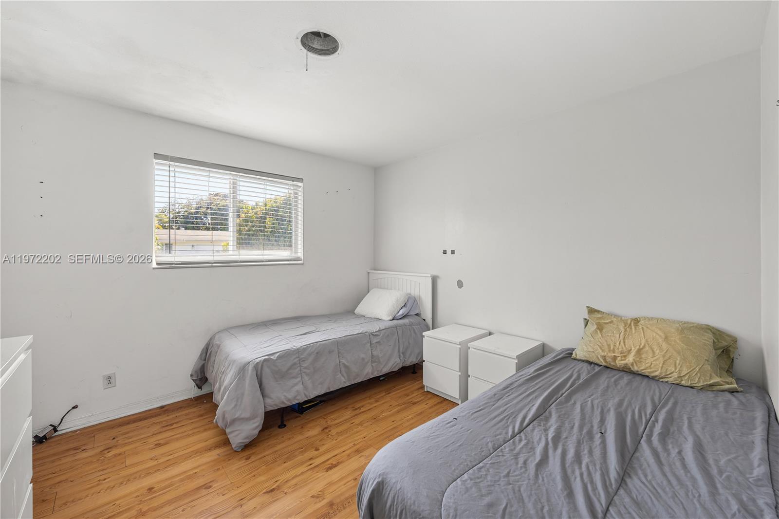 WOODCREST MNR - Residential