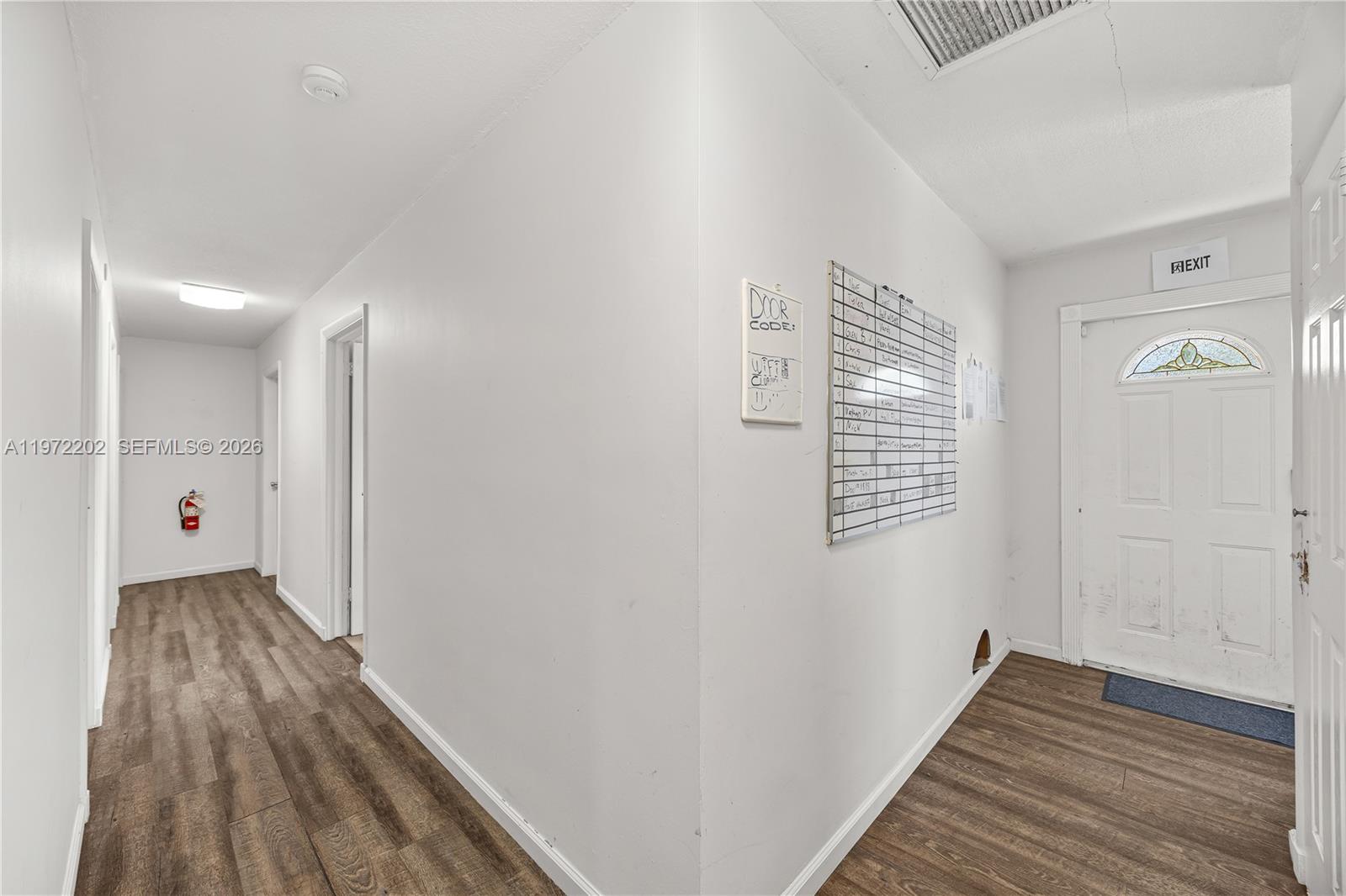 WOODCREST MNR - Residential