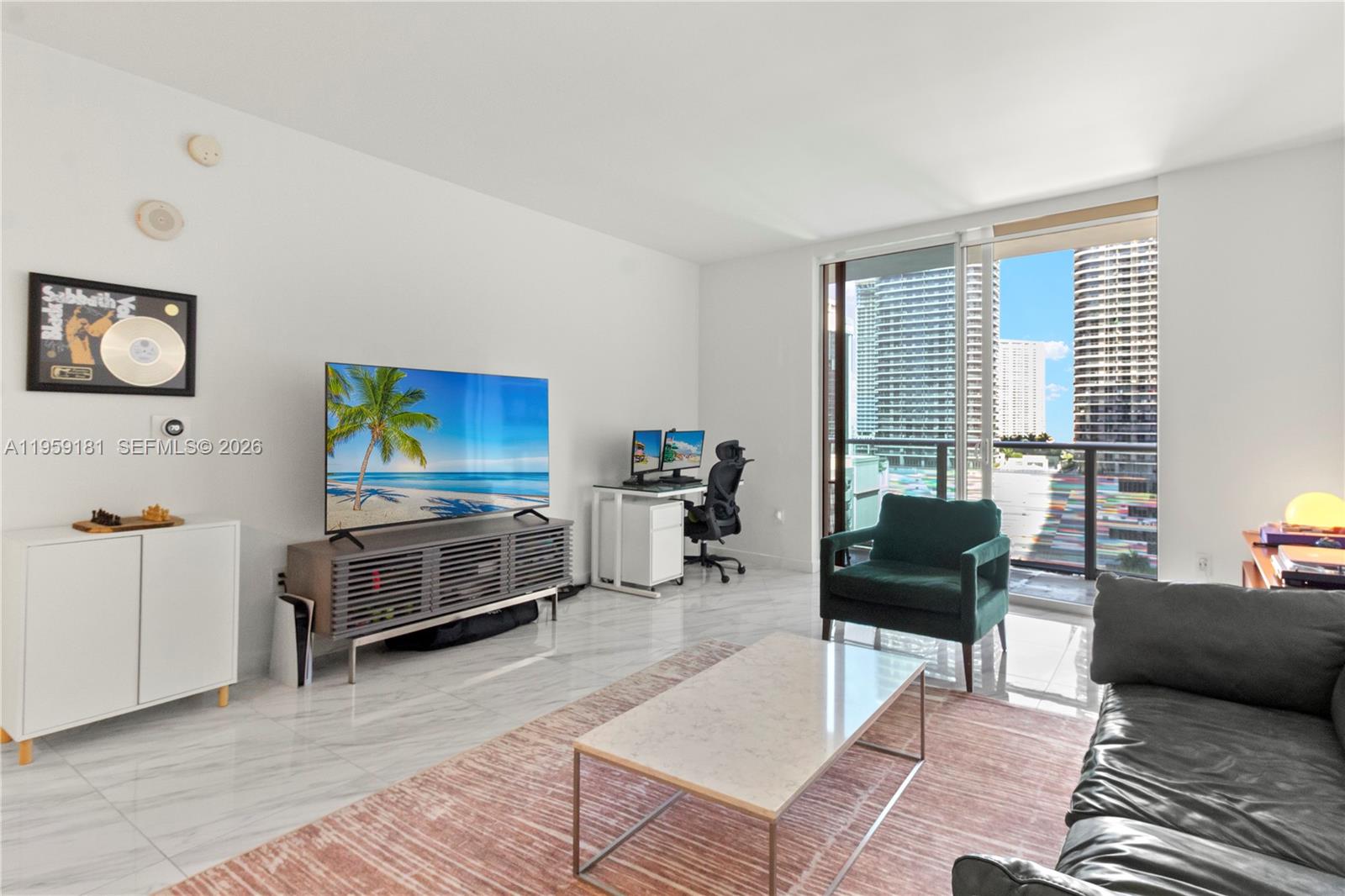1100 MILLECENTO RESIDENCE - Residential