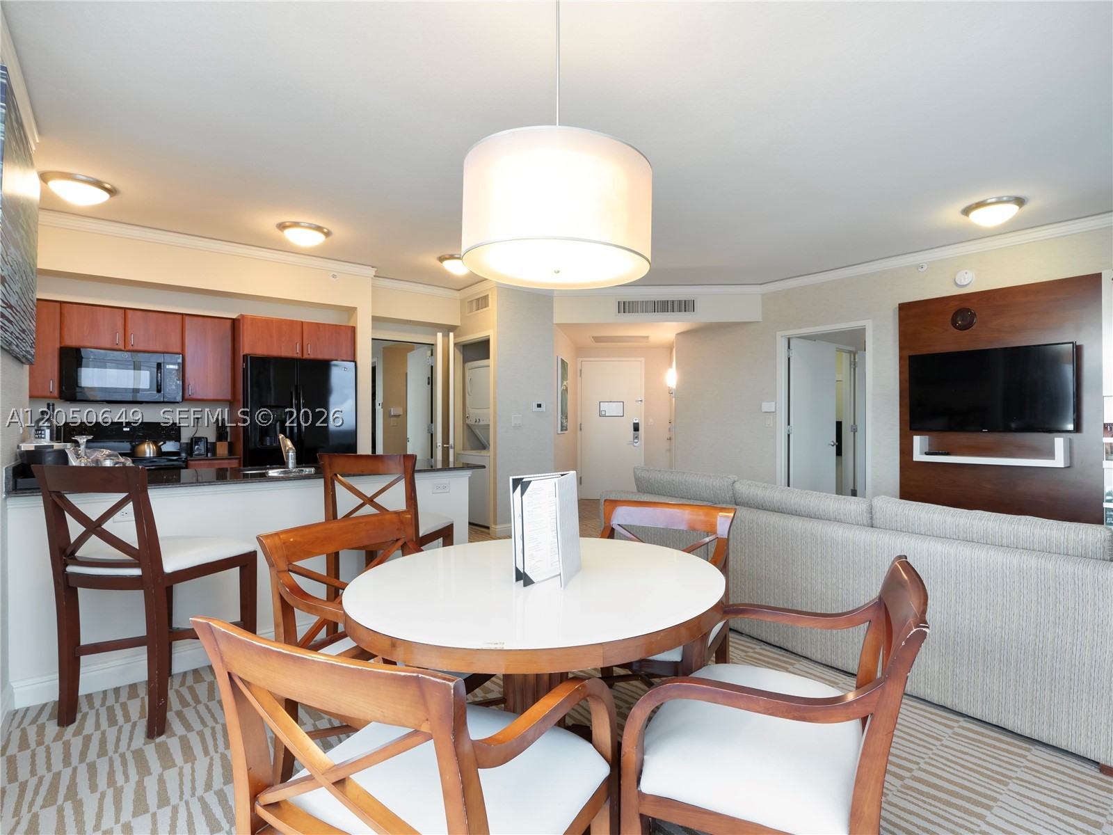 TRUMP INTERNATIONAL SONES - Residential